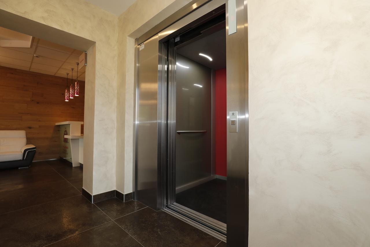 Hotel Lacour Eygliers Luaran gambar